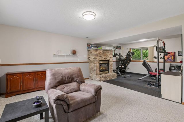 5855 W 140th Street, Savage, MN 55378