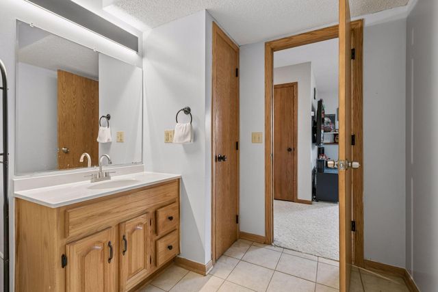 5855 W 140th Street, Savage, MN 55378