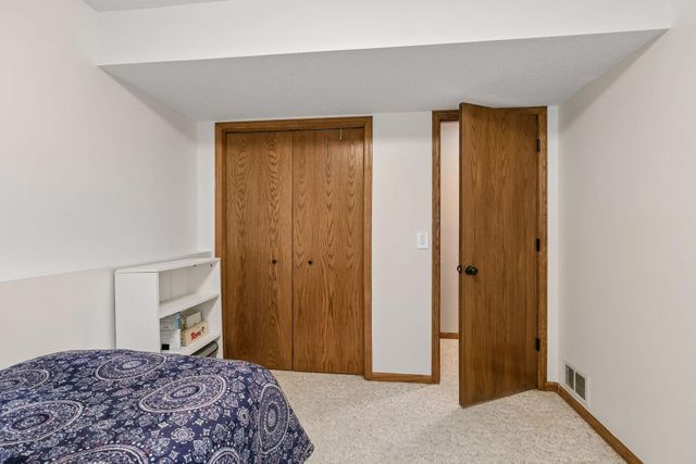 5855 W 140th Street, Savage, MN 55378