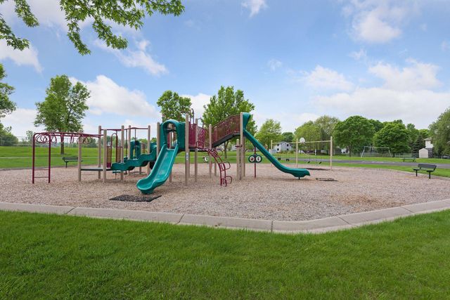 5855 W 140th Street, Savage, MN 55378