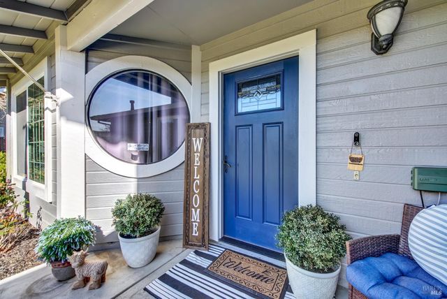 369 Kendrick Ln, Vacaville, CA 95687