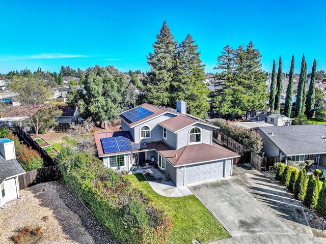 369 Kendrick Ln, Vacaville, CA 95687