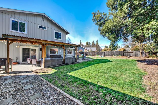 369 Kendrick Ln, Vacaville, CA 95687