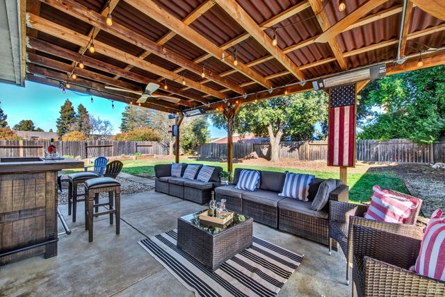 369 Kendrick Ln, Vacaville, CA 95687