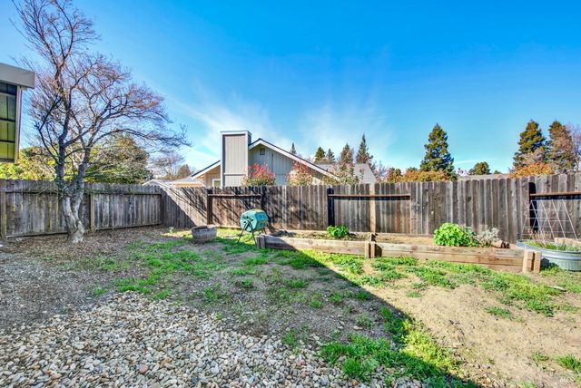 369 Kendrick Ln, Vacaville, CA 95687