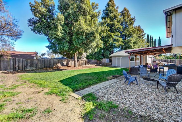 369 Kendrick Ln, Vacaville, CA 95687