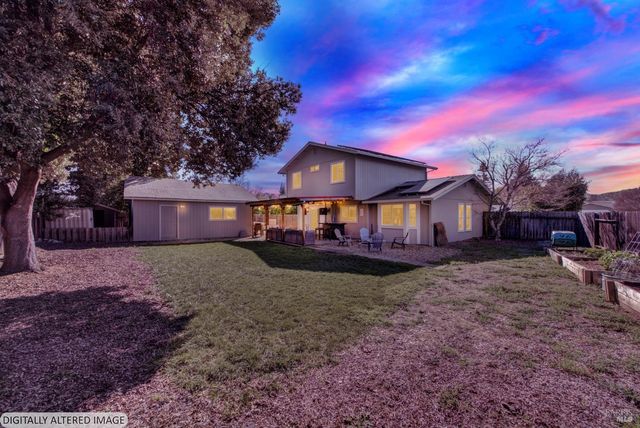 369 Kendrick Ln, Vacaville, CA 95687