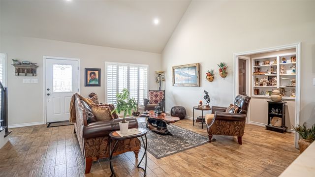 4515 E Renfro Street, Alvarado, TX 76009