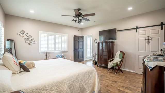 4515 E Renfro Street, Alvarado, TX 76009