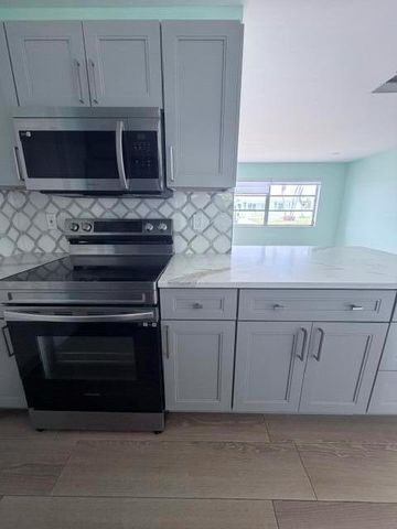 1308 SW 24th Street, Boynton Beach, FL 33426