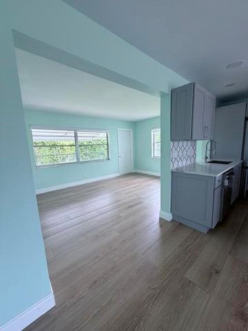 1308 SW 24th Street, Boynton Beach, FL 33426
