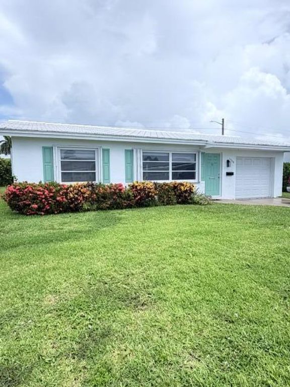 1308 SW 24th Street, Boynton Beach, FL 33426