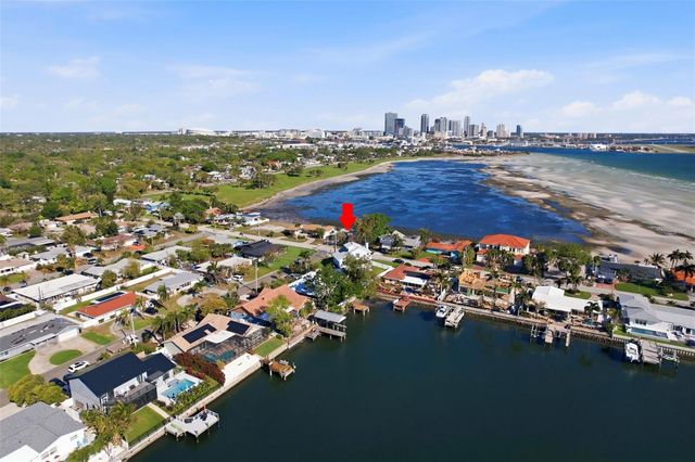 369 22ND AVENUE SE, St Petersburg, FL 33705