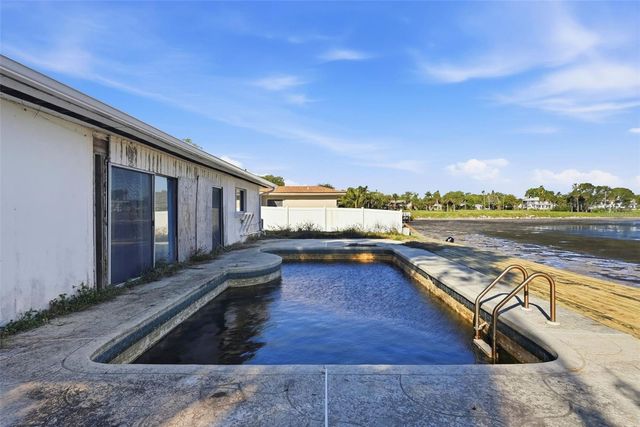 369 22ND AVENUE SE, St Petersburg, FL 33705