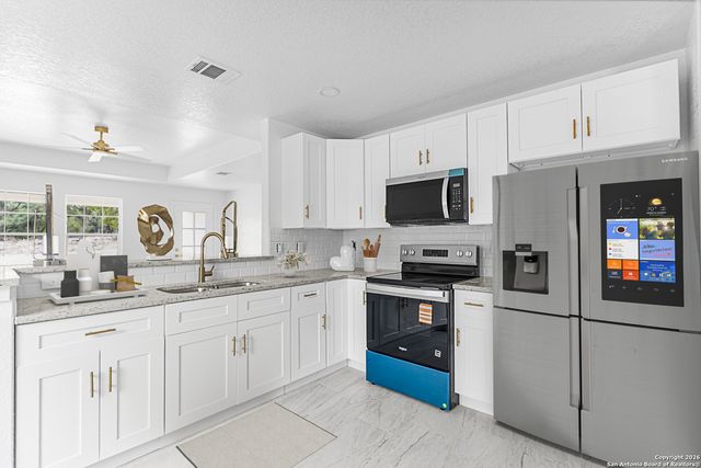 1096 Deer Valley, Spring Branch, TX 78070