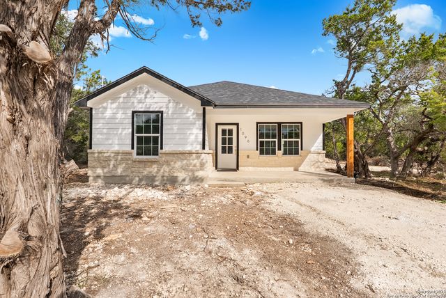 1096 Deer Valley, Spring Branch, TX 78070