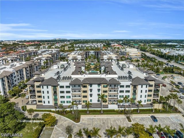 1130 3rd AVE S 109, Naples, FL 34102