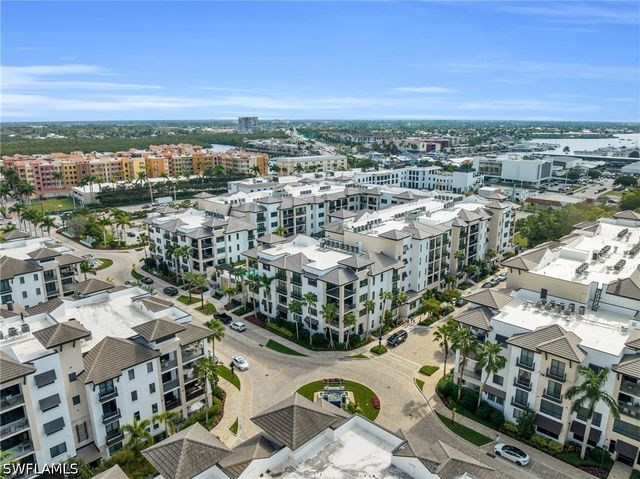 1130 3rd AVE S 109, Naples, FL 34102