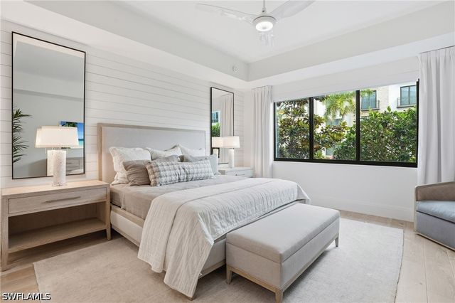 1130 3rd AVE S 109, Naples, FL 34102