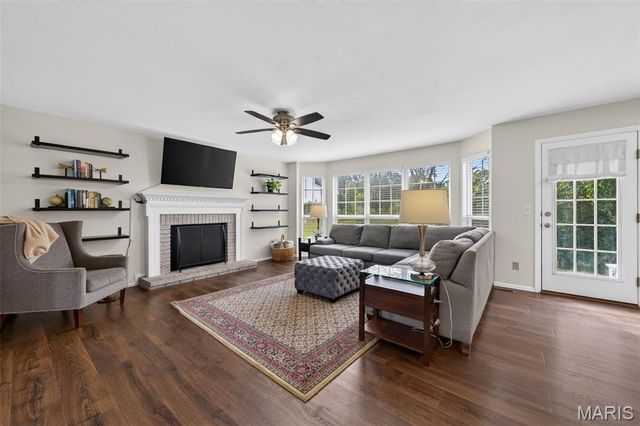 217 Country Hollow Court, St Charles, MO 63304