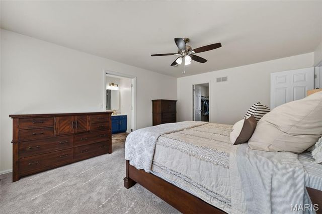217 Country Hollow Court, St Charles, MO 63304