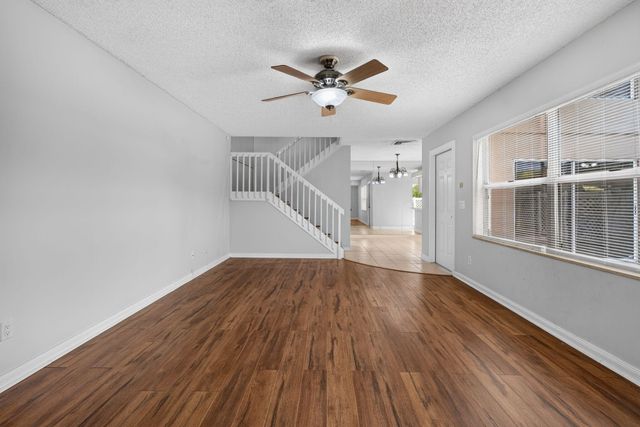 1908 Hartford Court S, West Palm Beach, FL 33409