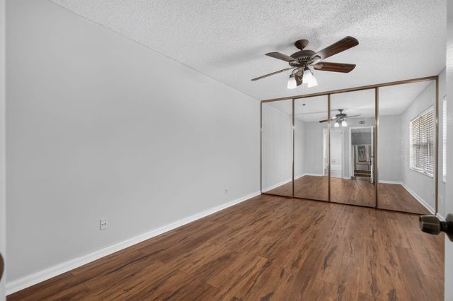 1908 Hartford Court S, West Palm Beach, FL 33409