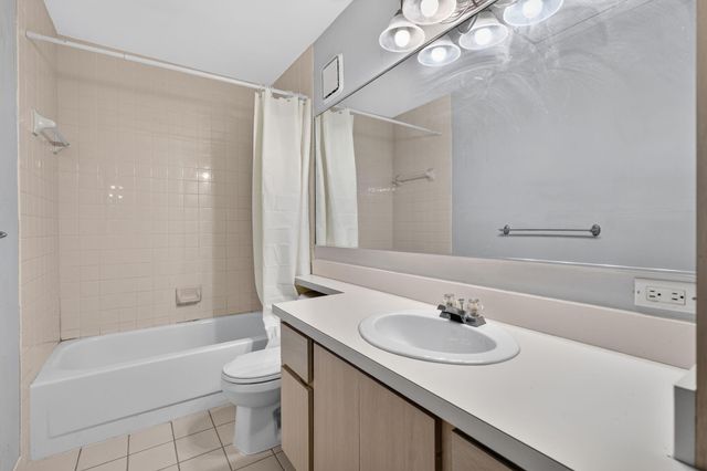 1908 Hartford Court S, West Palm Beach, FL 33409