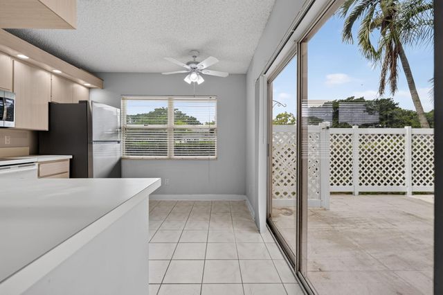 1908 Hartford Court S, West Palm Beach, FL 33409