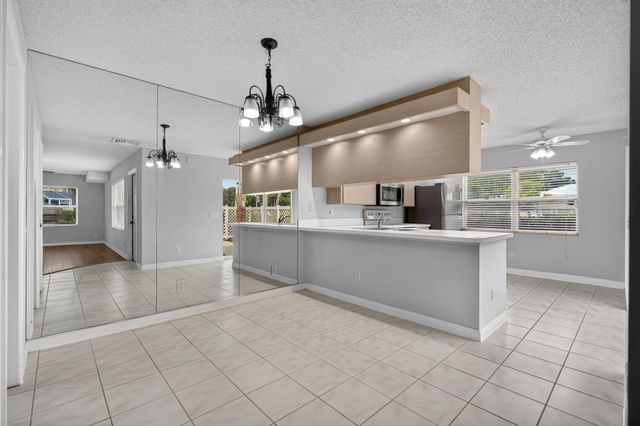1908 Hartford Court S, West Palm Beach, FL 33409