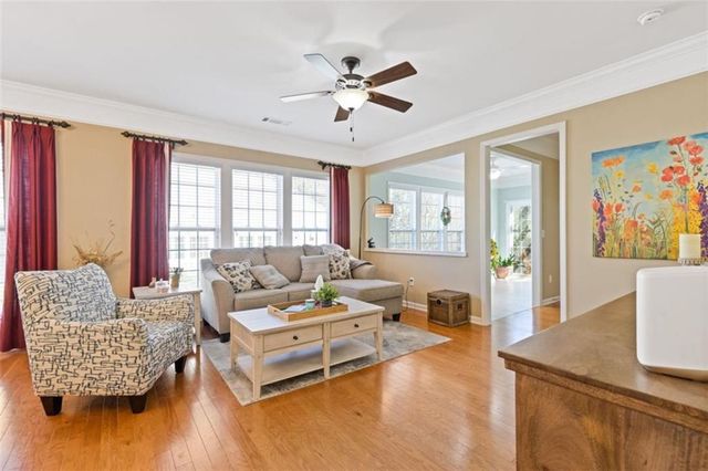 6106 Longleaf Drive, Hoschton, GA 30548