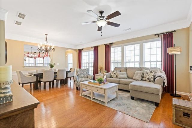 6106 Longleaf Drive, Hoschton, GA 30548