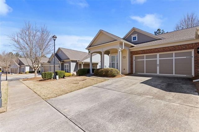 6106 Longleaf Drive, Hoschton, GA 30548