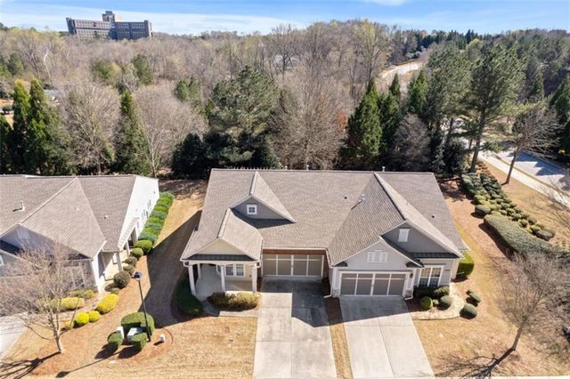 6106 Longleaf Drive, Hoschton, GA 30548