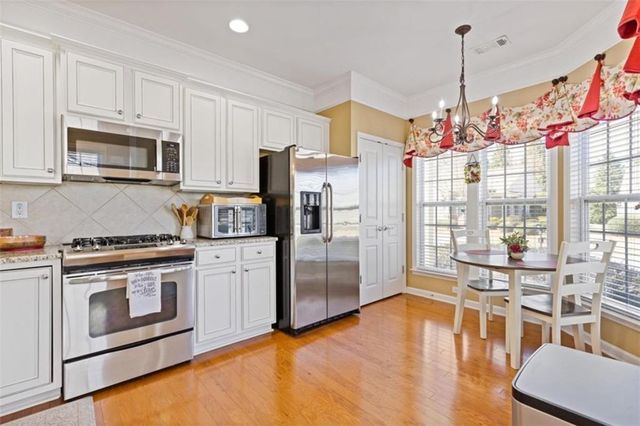 6106 Longleaf Drive, Hoschton, GA 30548