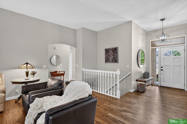 327 N 160 Street, Omaha, NE 68118
