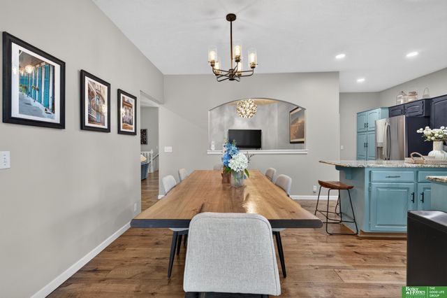 327 N 160 Street, Omaha, NE 68118