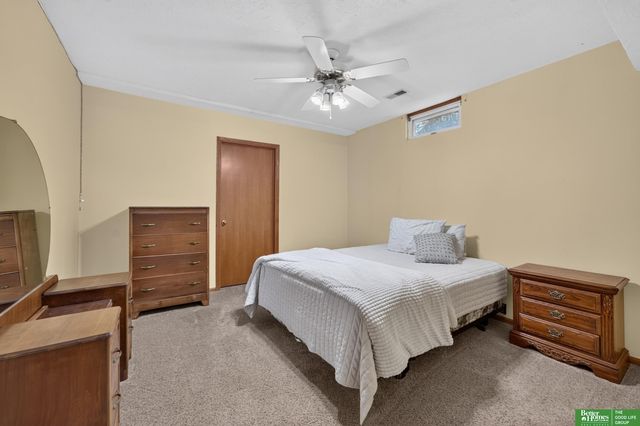 327 N 160 Street, Omaha, NE 68118
