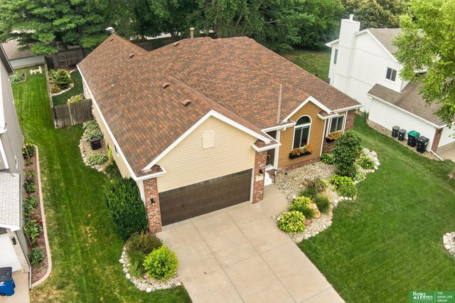 327 N 160 Street, Omaha, NE 68118