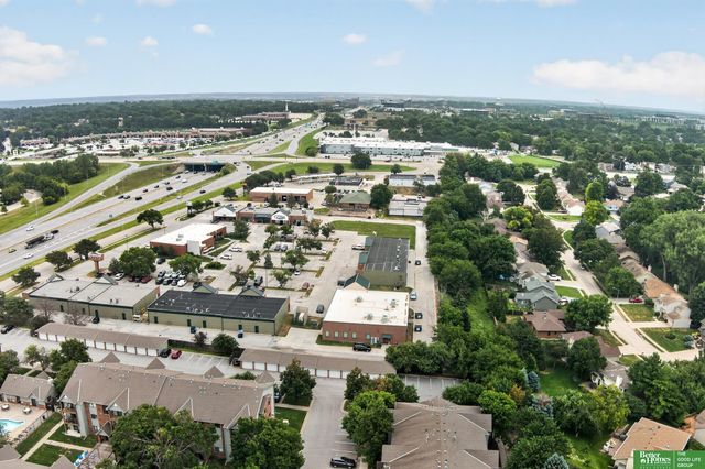 327 N 160 Street, Omaha, NE 68118