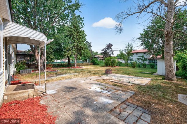 672 80th Avenue NE, Spring Lake Park, MN 55432