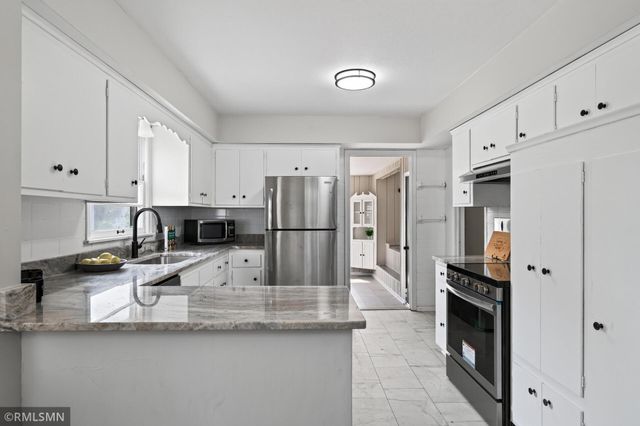 672 80th Avenue NE, Spring Lake Park, MN 55432