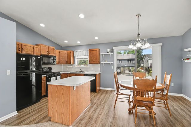 421 Macomb Avenue NW, Grand Rapids, MI 49534