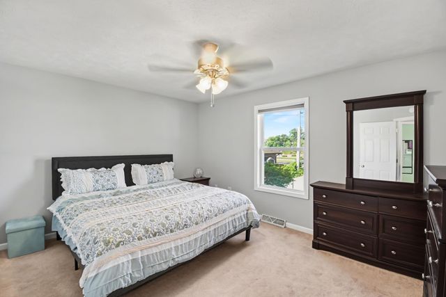 421 Macomb Avenue NW, Grand Rapids, MI 49534