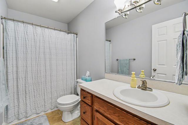 421 Macomb Avenue NW, Grand Rapids, MI 49534