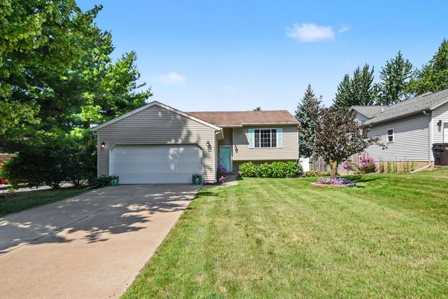 421 Macomb Avenue NW, Grand Rapids, MI 49534
