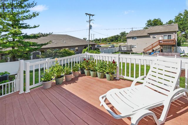 421 Macomb Avenue NW, Grand Rapids, MI 49534