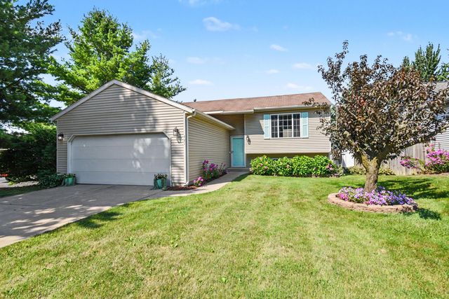421 Macomb Avenue NW, Grand Rapids, MI 49534