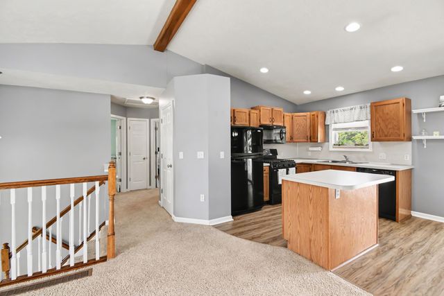 421 Macomb Avenue NW, Grand Rapids, MI 49534