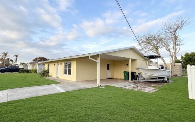 267 NW Biltmore Street, Port St. Lucie, Port St Lucie, FL 34983